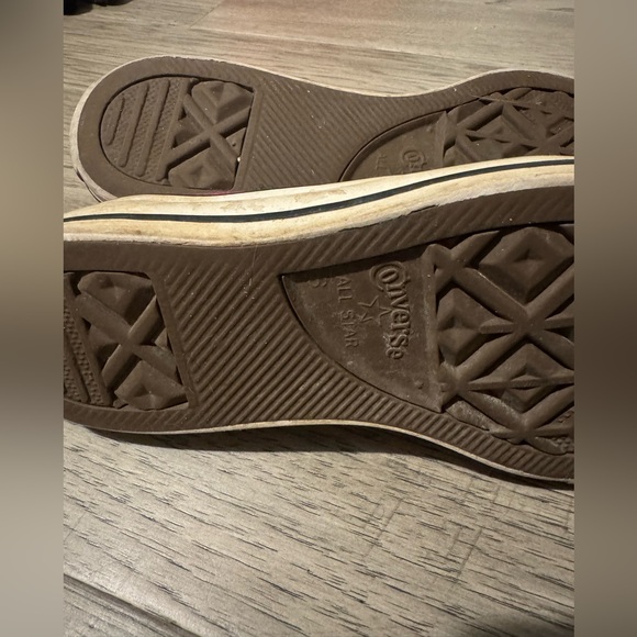 Converse high tops sz 8 - Picture 6 of 9